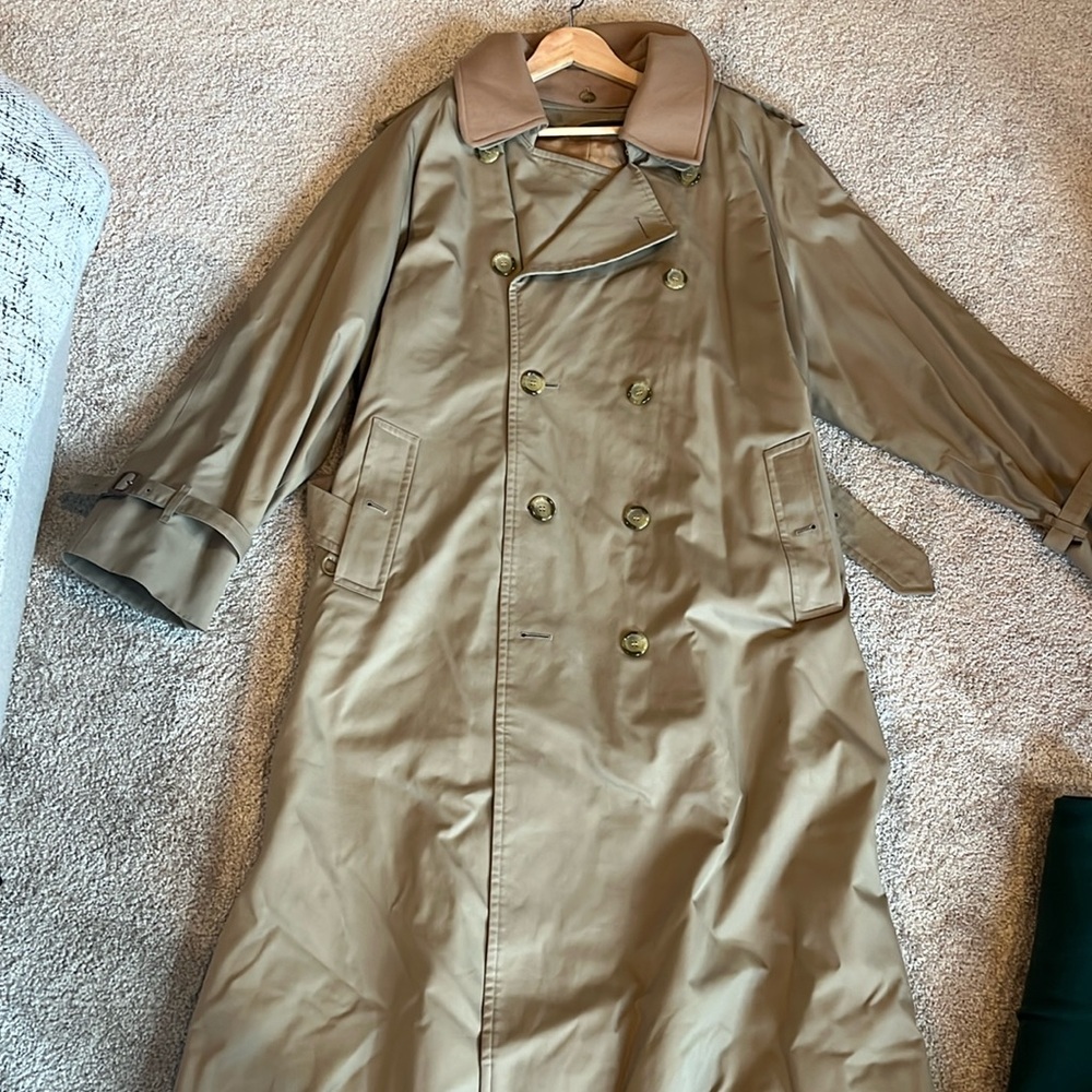 Vintage Men’s Burberry Trench Coat